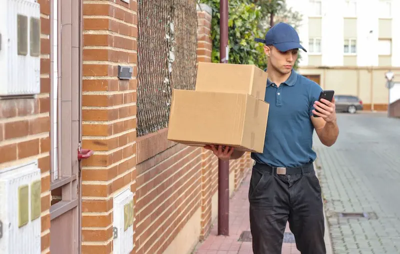 2 ways AI can be used in logistics for added efficiency