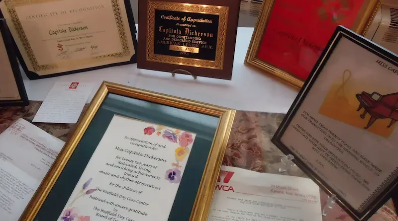 Creative Ways to Display and Personalize Recognition Plaques