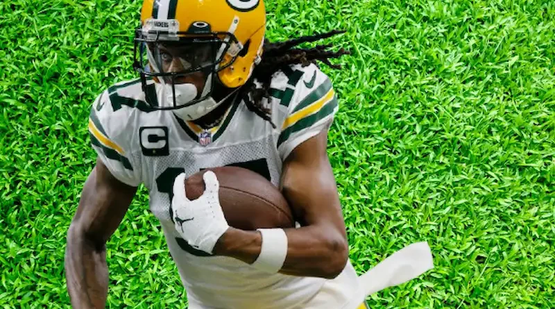 Davante Adams Takes a Swipe at The Bears. Fueling the Rivalry