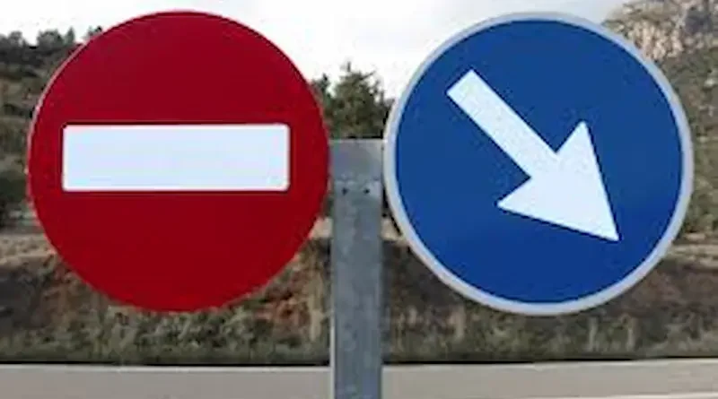 How Modern Signage Shapes Brand Perception and Workplace Experience