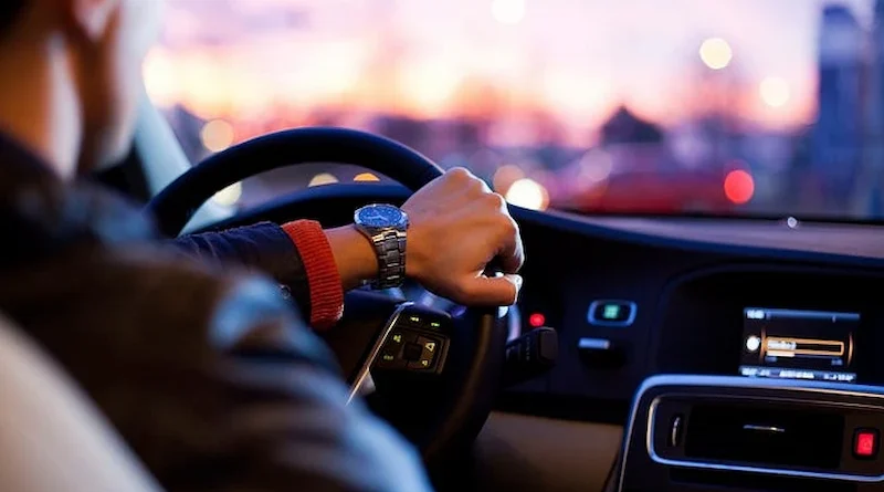 10 Essential Safety Features In Every Luxury Chauffeur Ride