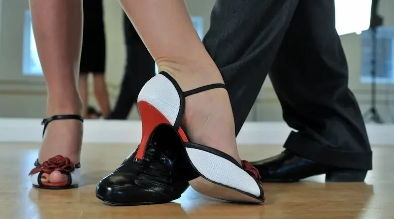 How to Choose the Perfect Dance Flooring for Your Studio