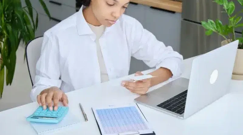 Smart Ways Small Businesses Can Streamline Their Finances With Modern Checking Solutions
