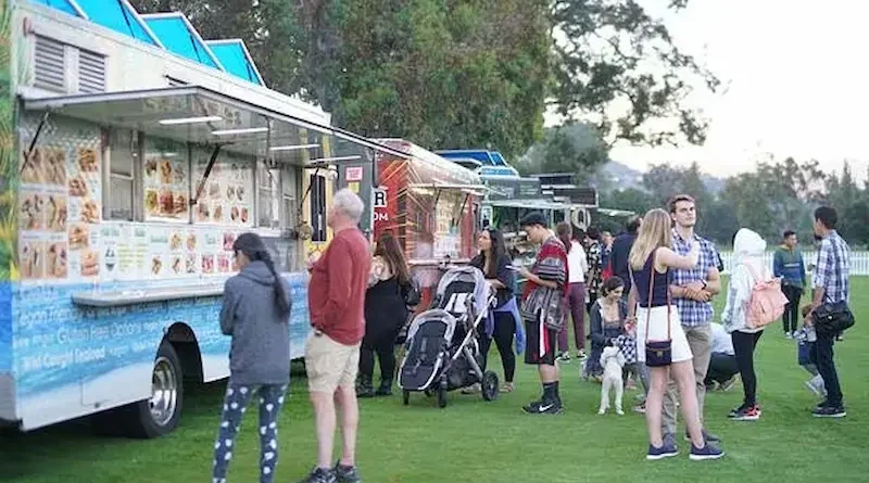 Surprising Advantages of Choosing a Catering Food Truck Near Me for Your Reunion