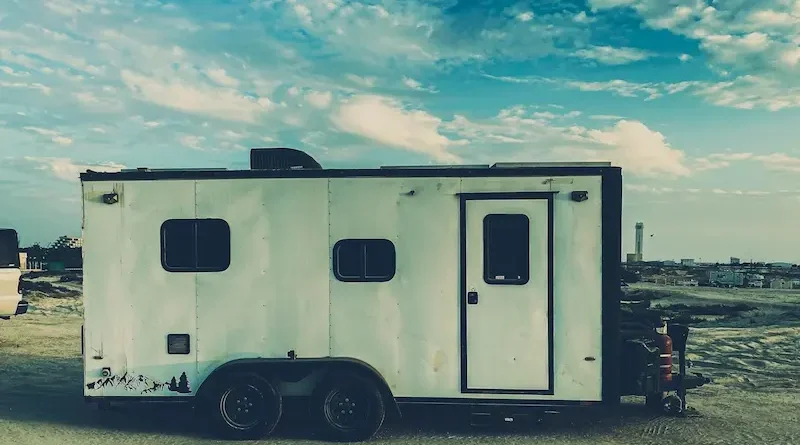 How Mobile Site Caravans Streamline Project Management on Site