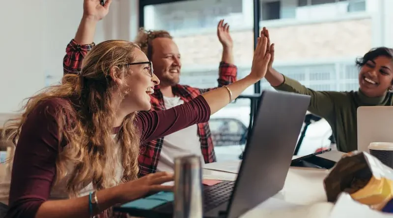 Creating a Work Environment That Encourages Growth and Engagement