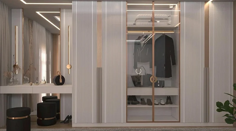 From Closet to Capsule Simplifying Your Style with Luxury Essentials