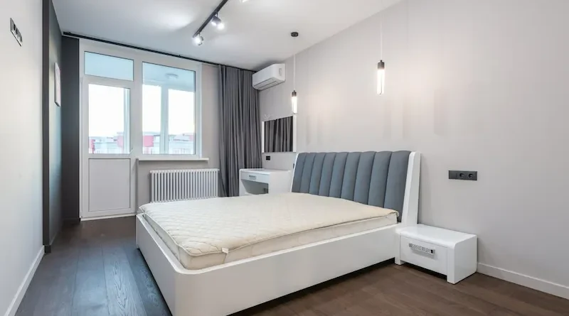 How Multi-Head Split Systems Can Reduce Noise Compared to Window AC Units